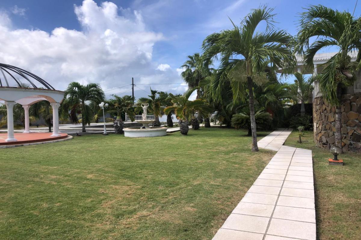 Location Villa 4 personnes Martinique jardin